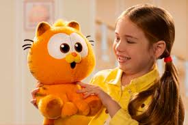 Baby Garfield Feature Plush - Image 2