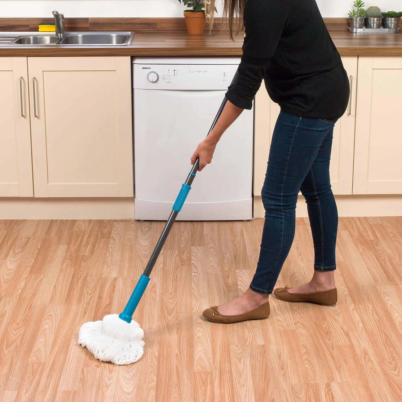 Beldray Extendable Twist Mop - Image 6