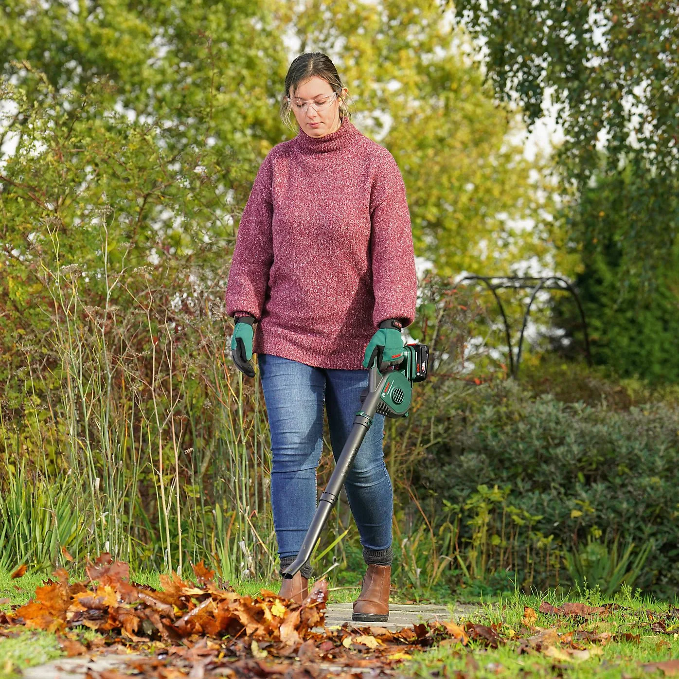 Bosch UniversalLeafBlower 18V Cordless Garden Blower (1 × 2.5Ah) – 18V‑130 - Image 5