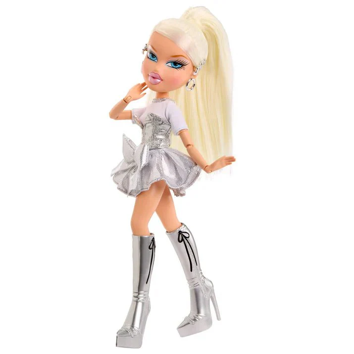 Bratz Charmz Doll - Cloe - Image 2
