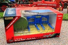 Britains 1:32 Fleming Double Bale Lifter