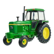 Britains 1:32 John Deere 4240