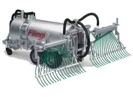 Bruder Fliegl Tanker W/Spread Tubes