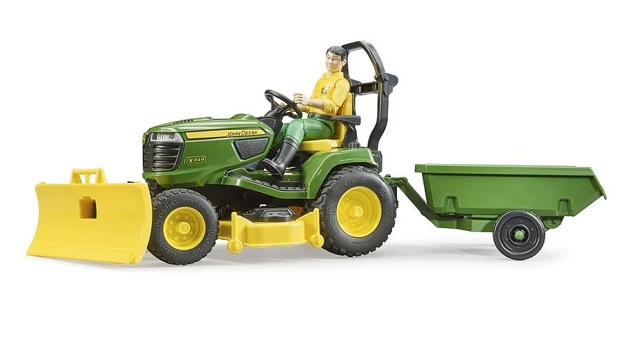 Bruder John Deere RideOn Mower/Trailer & Gardener