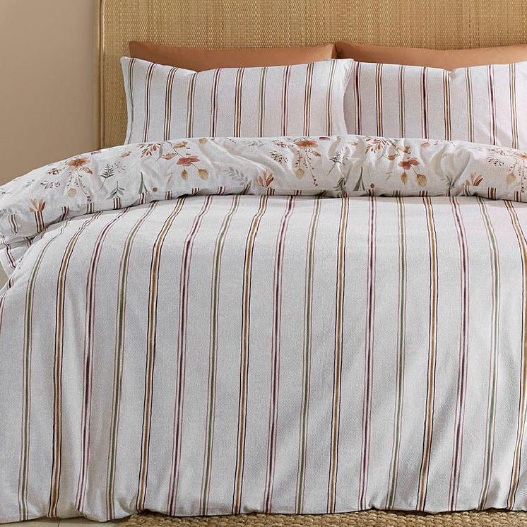 Catherine Lansfield Brushed Cotton Harvest Flowers Duvet Set - Kingsize - Image 2