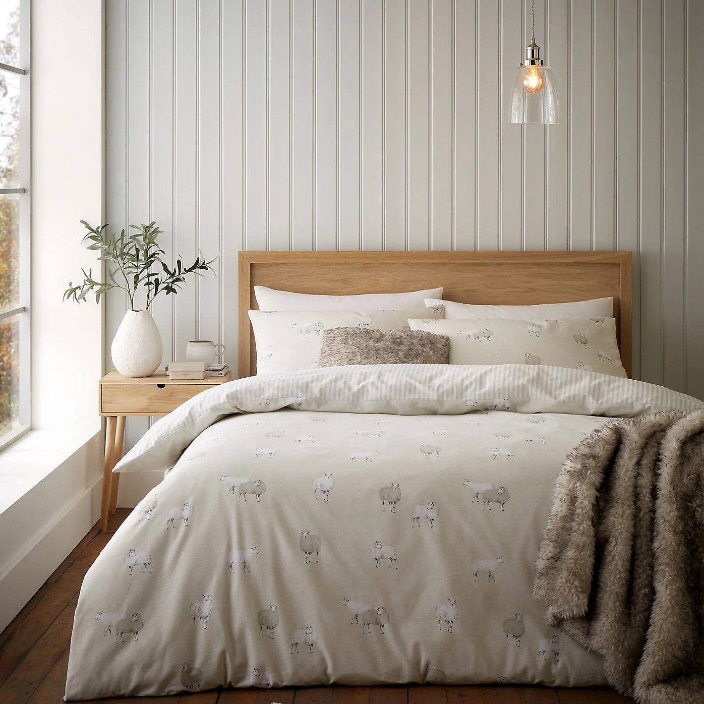 Catherine Lansfield Brushed Cotton Sheep Reversible Duvet Cover Set - Kingsize