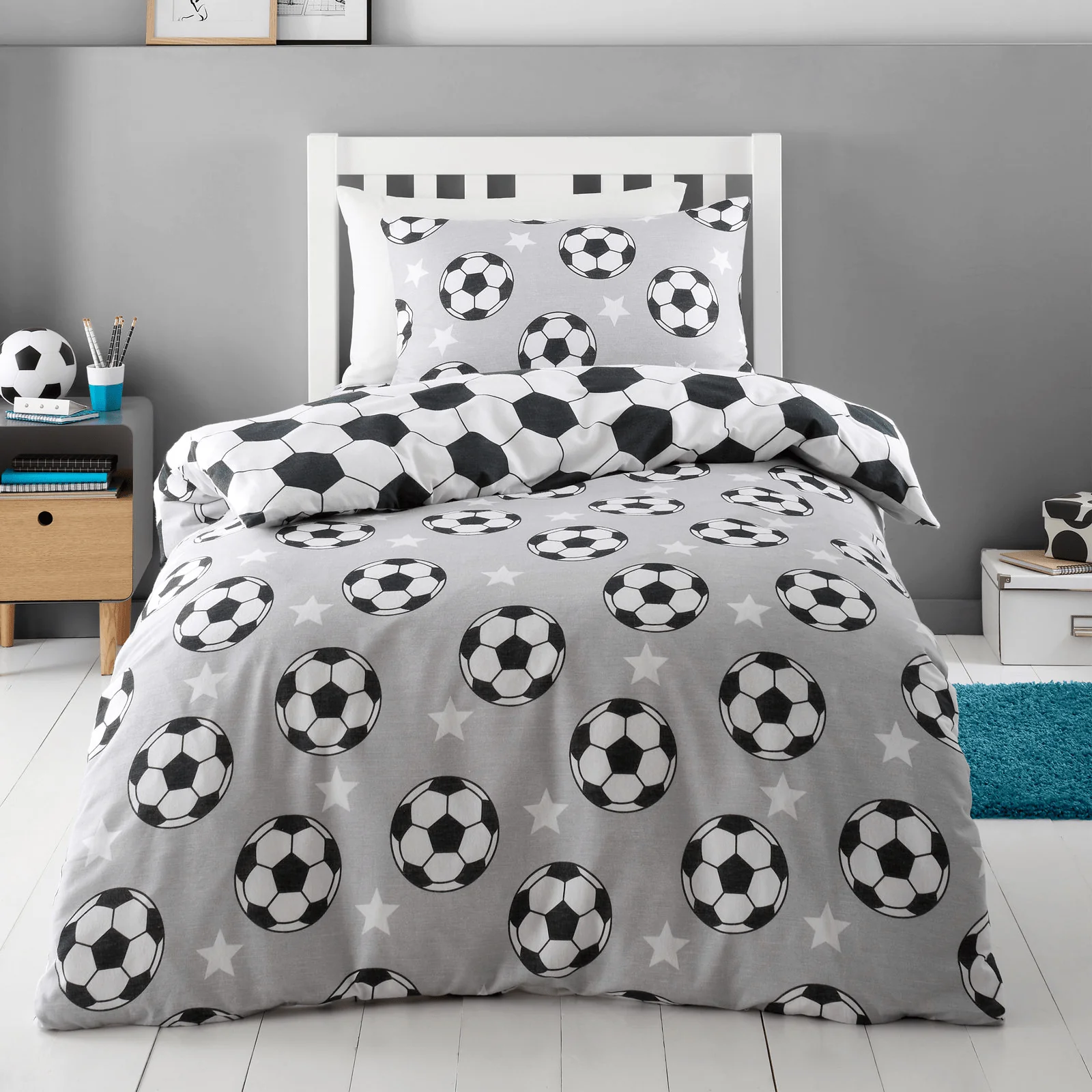 Catherine Lansfield Brushed Football Stars Reversible Duvet Cover Set Double
