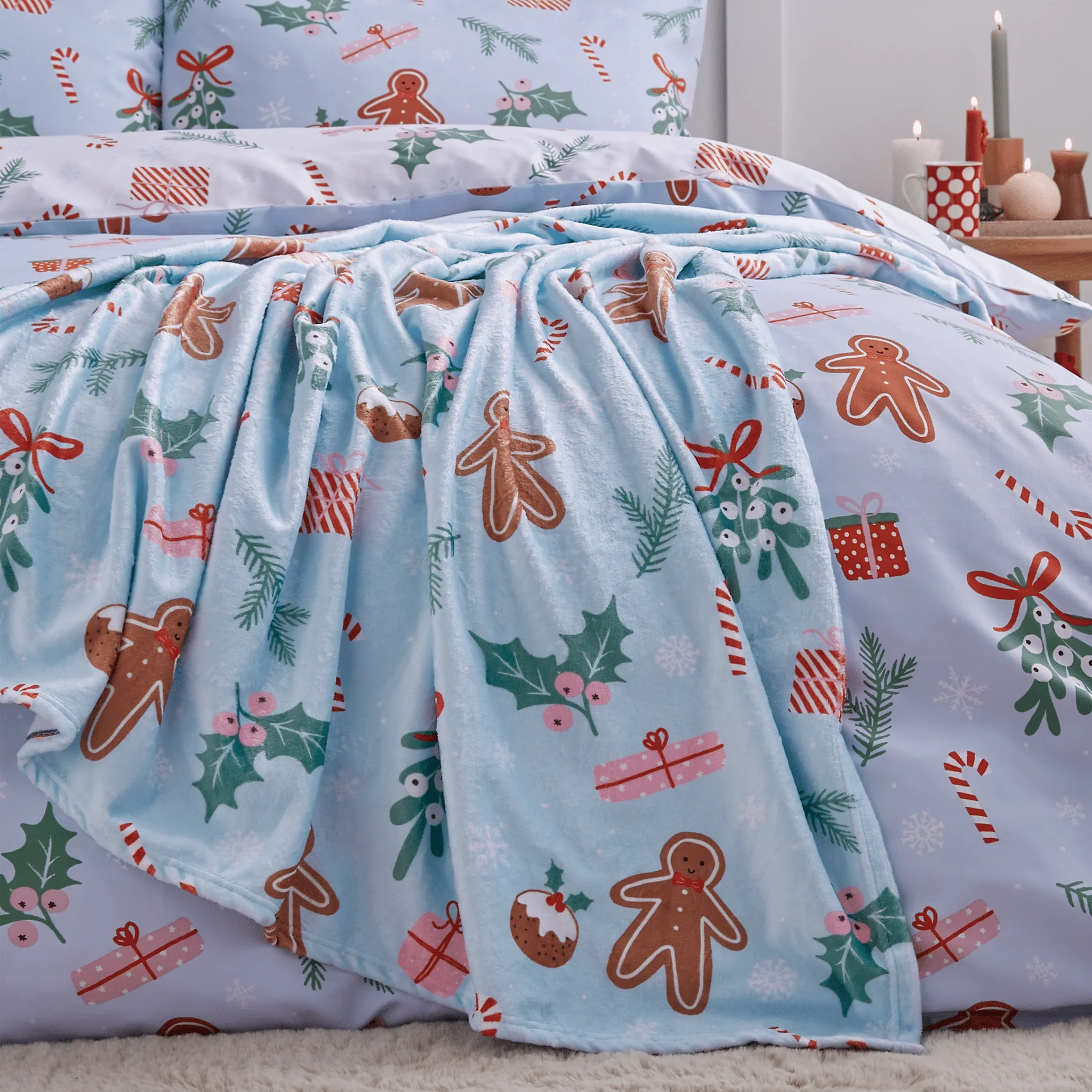 Catherine Lansfield Christmas Gingerbread Throw 130 x 170cm