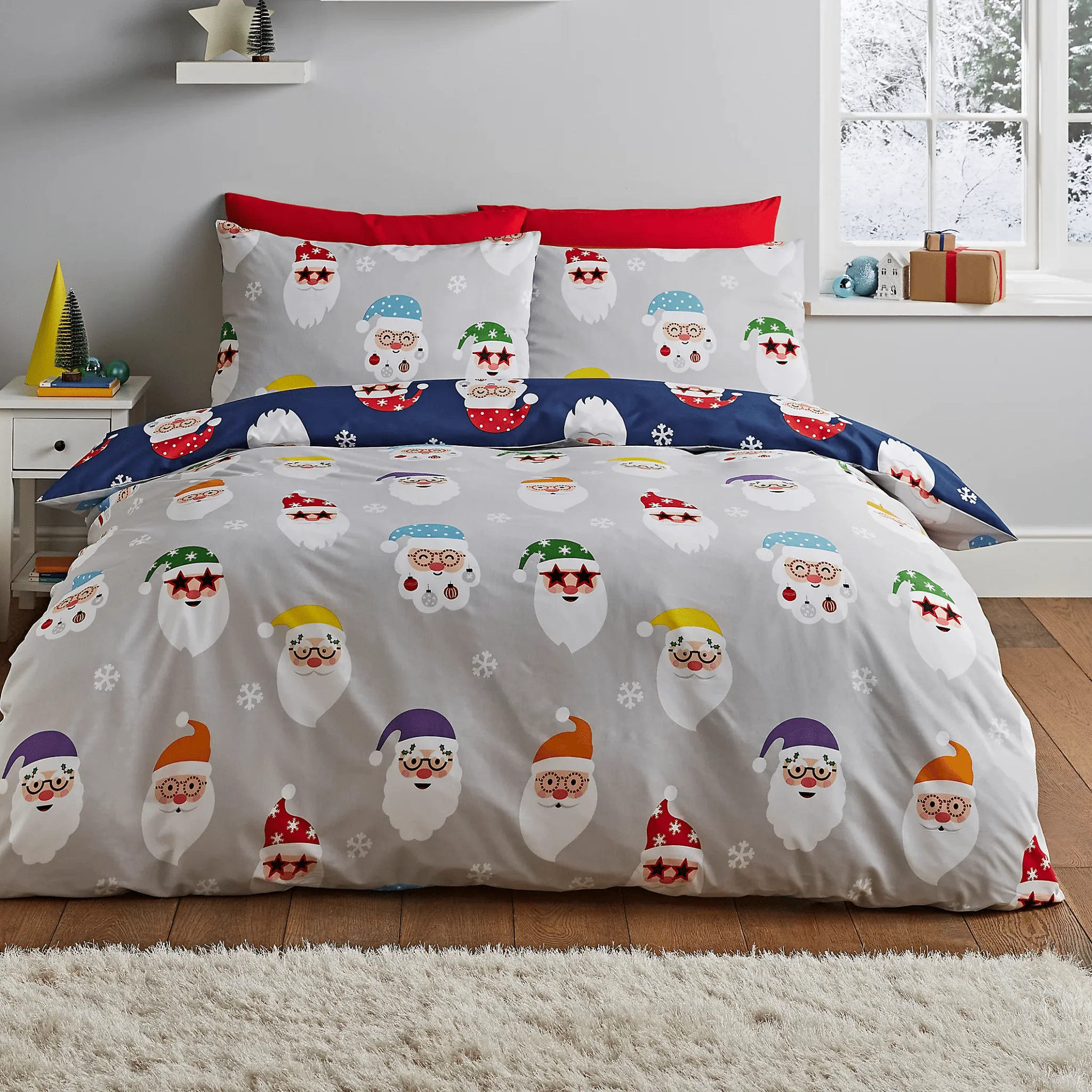 Catherine Lansfield Christmas Santa Spec-Tacular Reversible Duvet Cover Set Kingsize