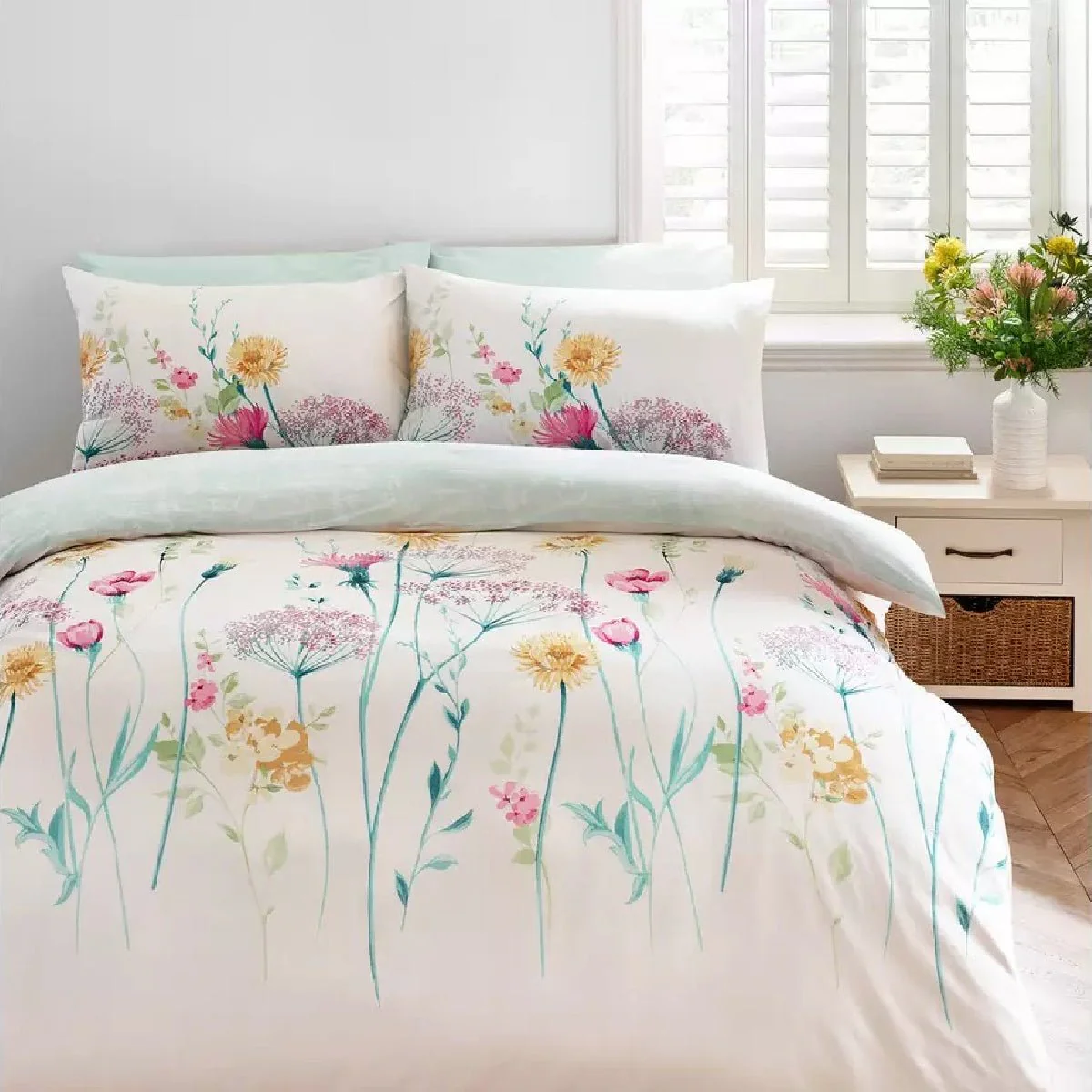 Catherine Lansfield Meadowsweet Floral Duvet Cover Set – Superking