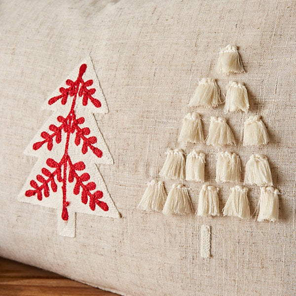 Catherine Lansfield Tufted Christmas Tree Cushion – Natural - Image 2