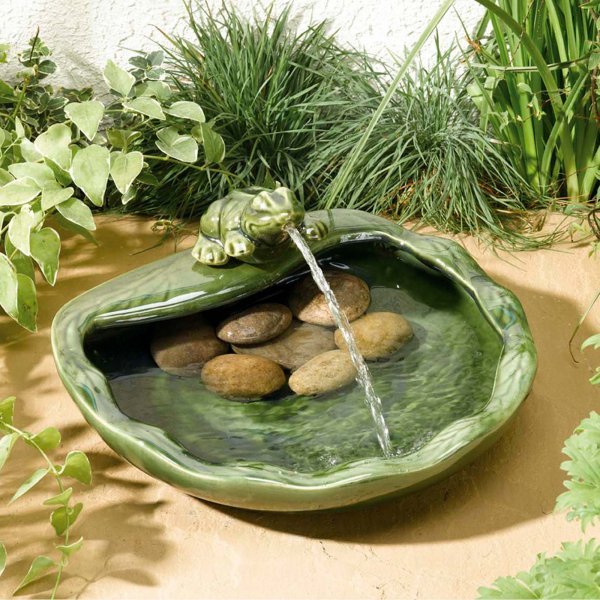Ceramic Frog Water Fountain