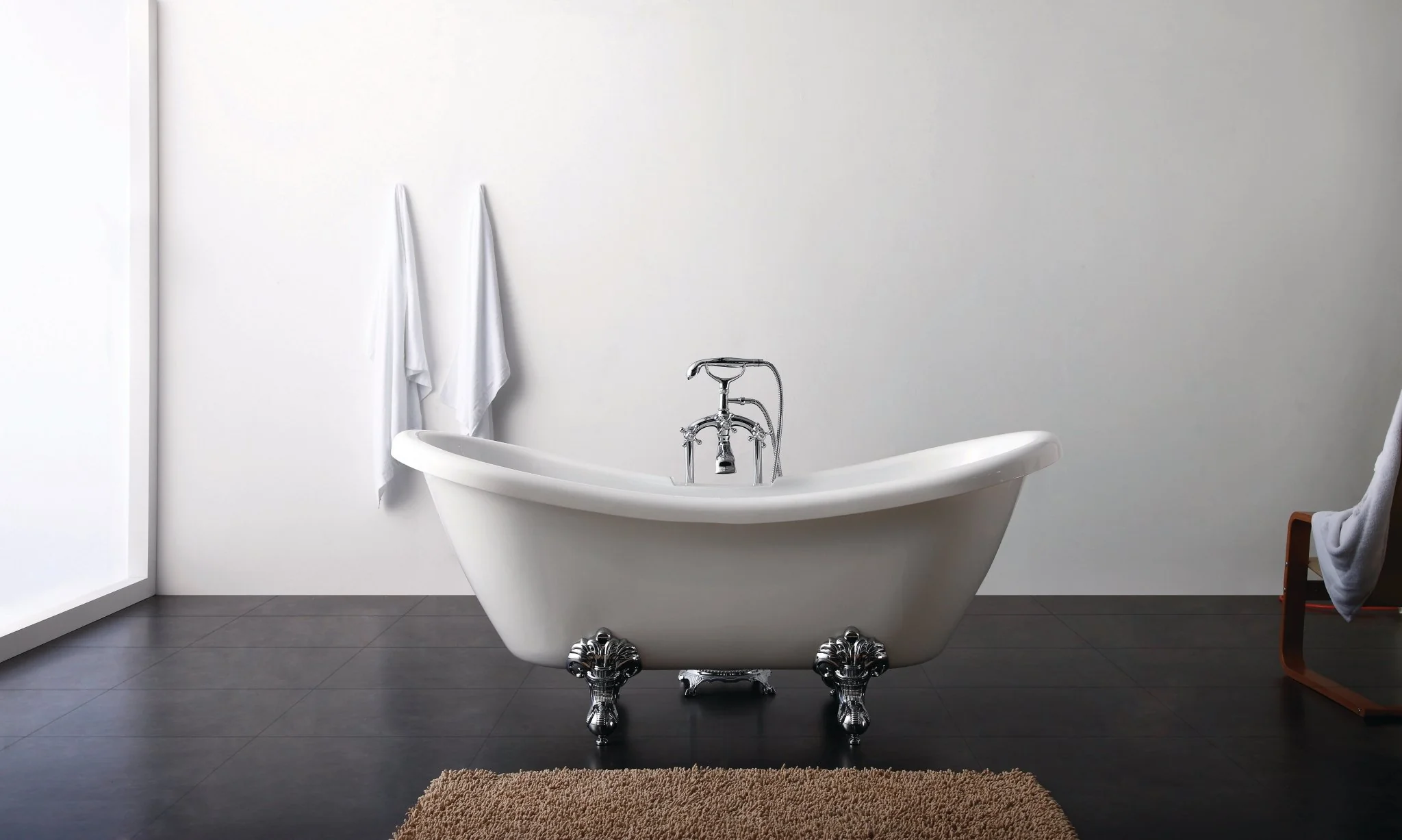 CountessTraditional Free Standing Bath 1760 x 700