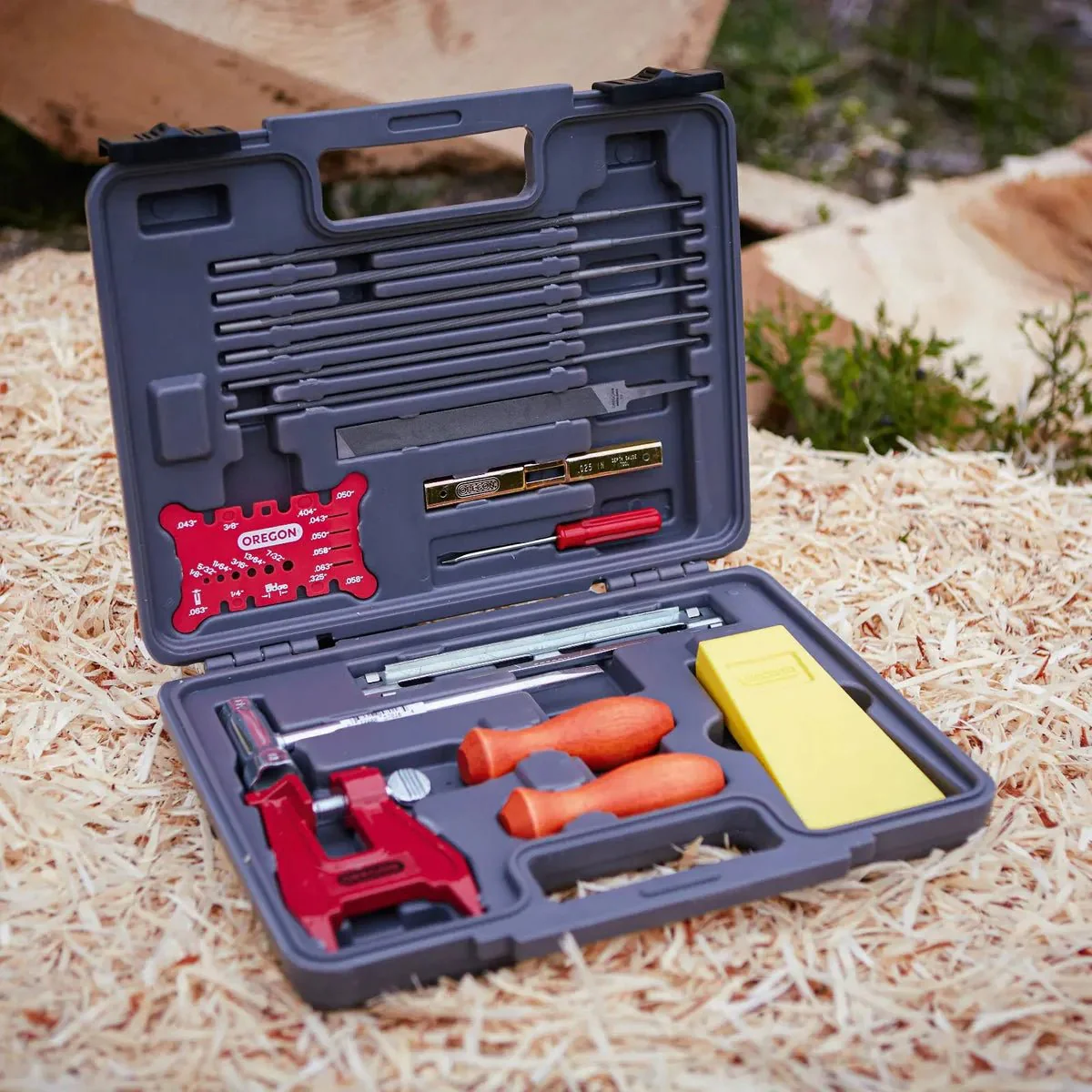CS OREGON CHAINSAW MAINTENANCE KIT WITH HARD CASE 601981 - Image 2