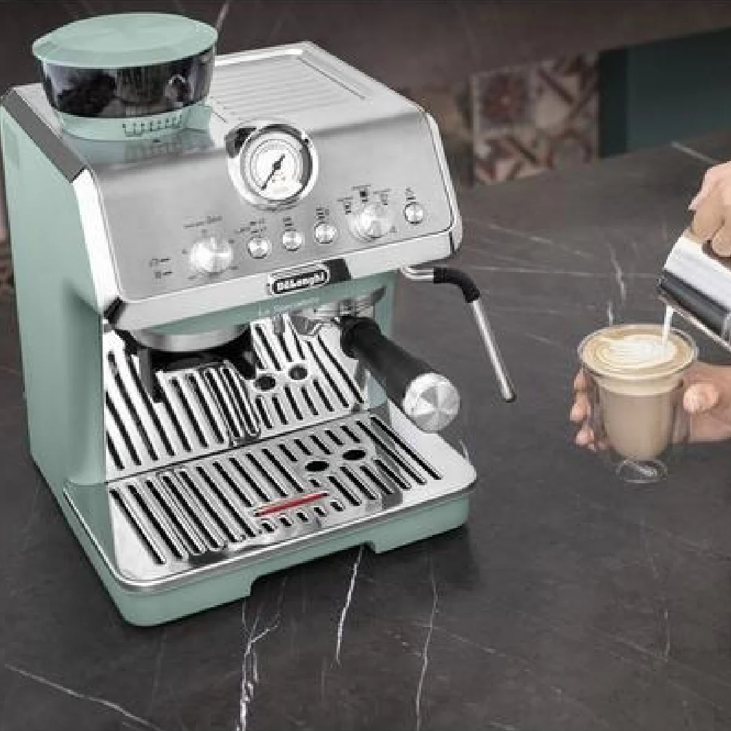 Delonghi La Specialista Arte Manual Bean to Cup Coffee Machine - Green | EC9155.GR - Image 5