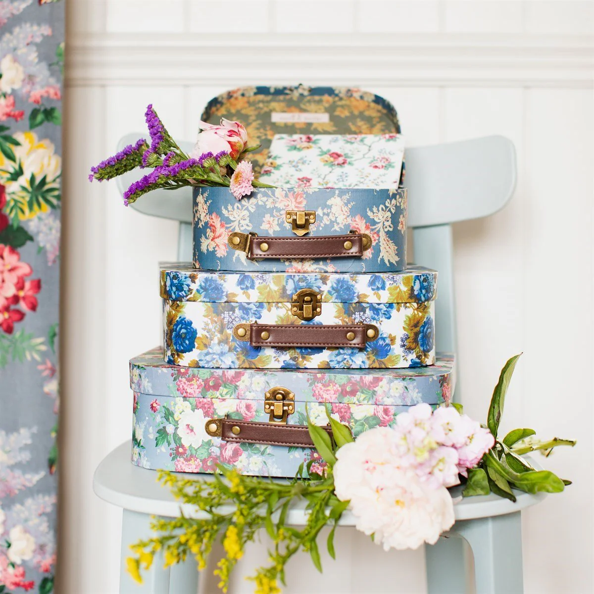 Delphine Blue Vintage Rose Mini Suitcases - Set Of 3 - Image 6