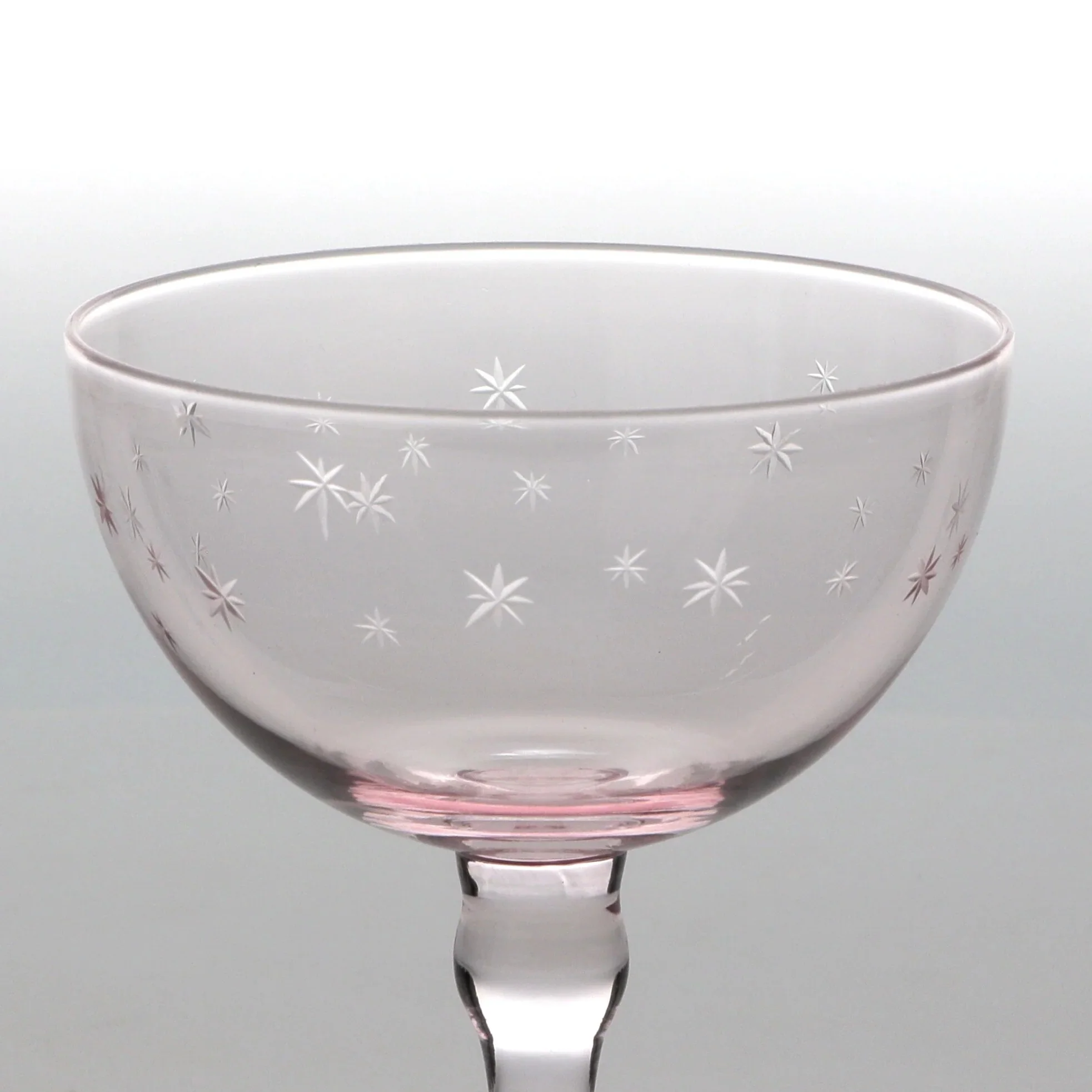 Etched Star Coupe Cocktail Glasses 200ml (Set of 2) – Pink Tint - Image 3