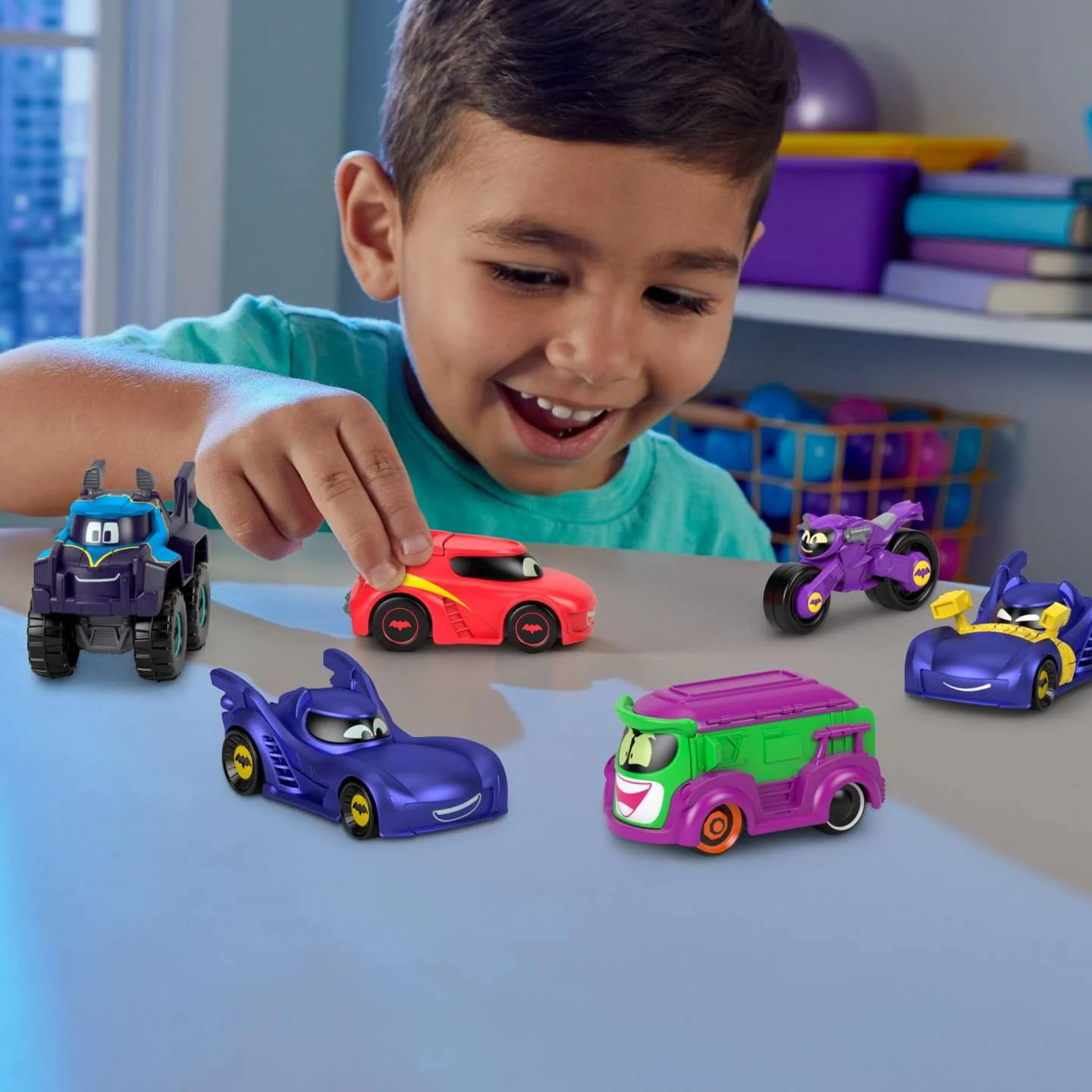 Fisher Price Batwheels 1:55 Vehicle Die-Cast Car Assorted Styles - Image 2