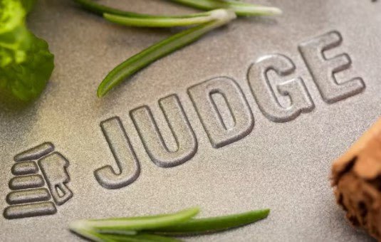 Judge Bakeware, 28 x 28 x 2.5cm Perforated Chip Tray, Non-Stick - Image 4
