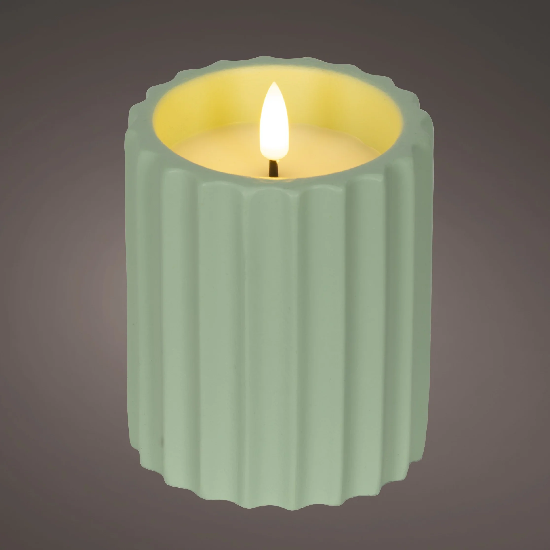LED Outdoor Battery Operated Green Candle 8.5 x 11.5Cm