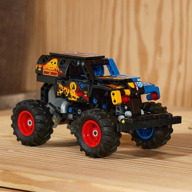 Lego 42219 Monster Jam Grave Digger Fire And Ice - Image 2