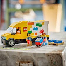 Lego 60500 The LEGO Van - Image 3