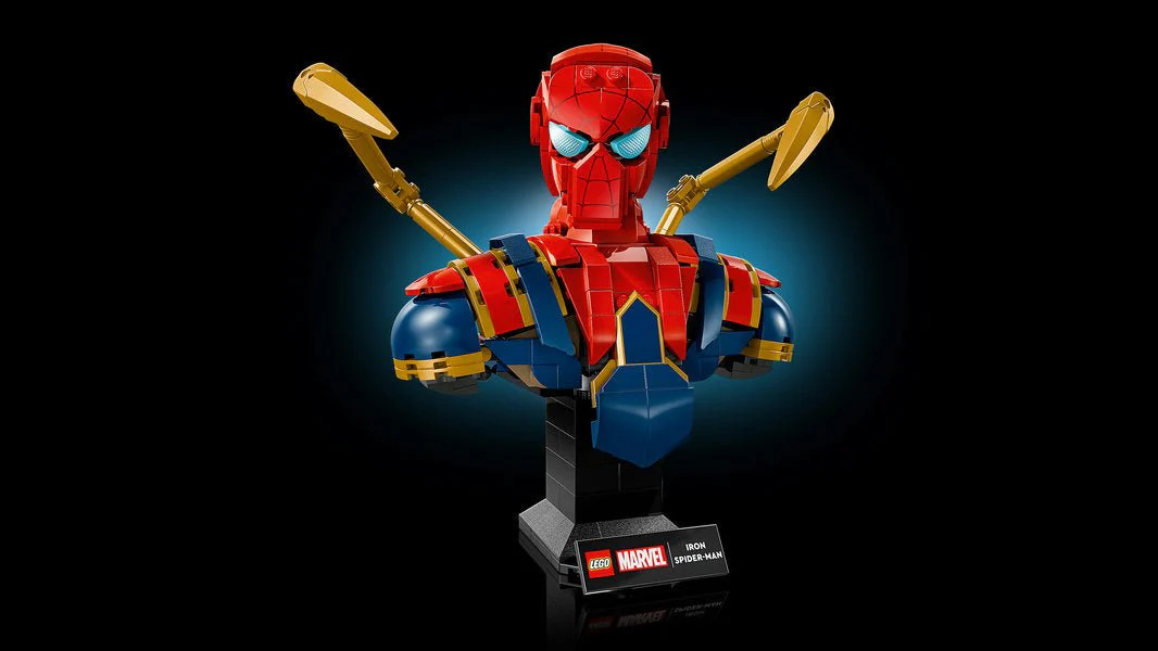 Lego 76326 Iron Spider-Man Bust - Image 2