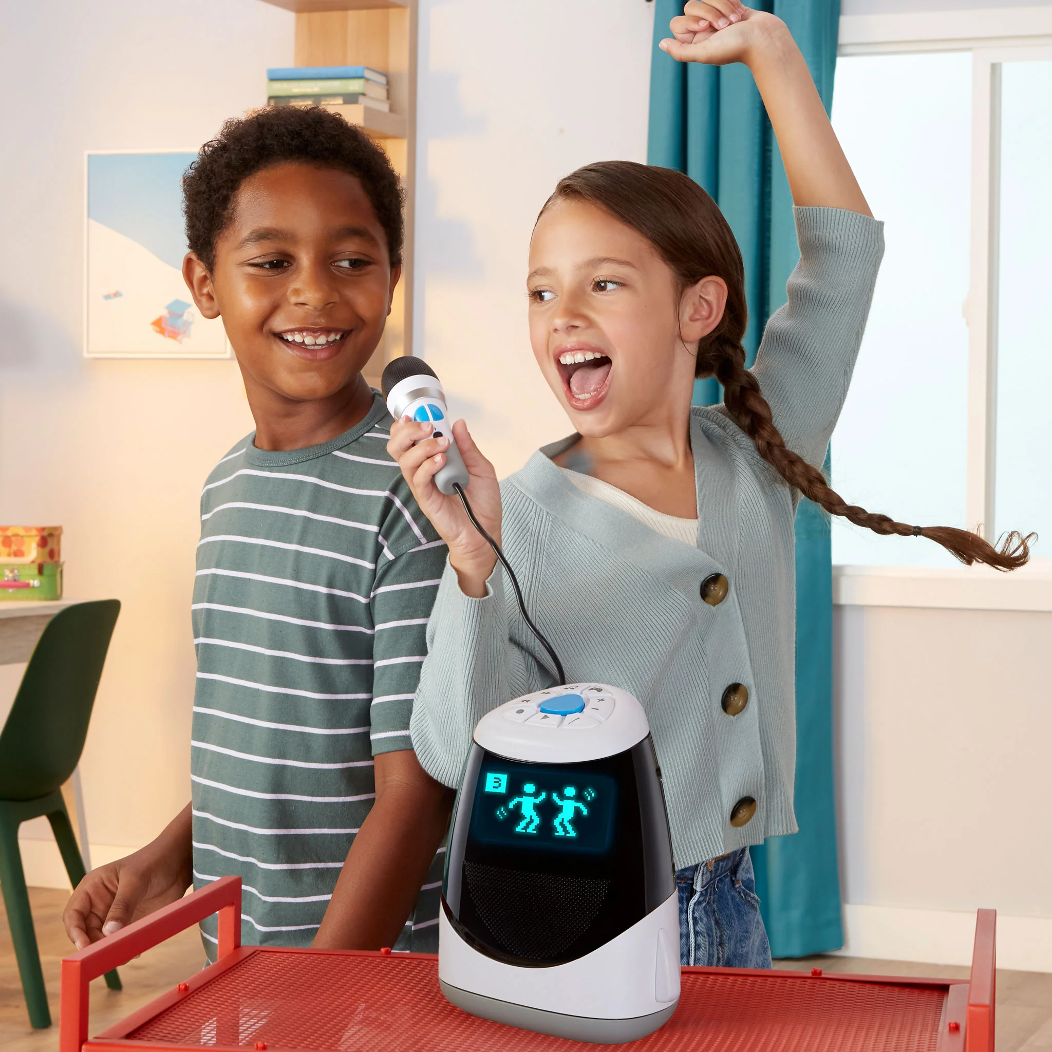 Little Tikes Tobi 2 Interactive Karaoke Machine - Image 2