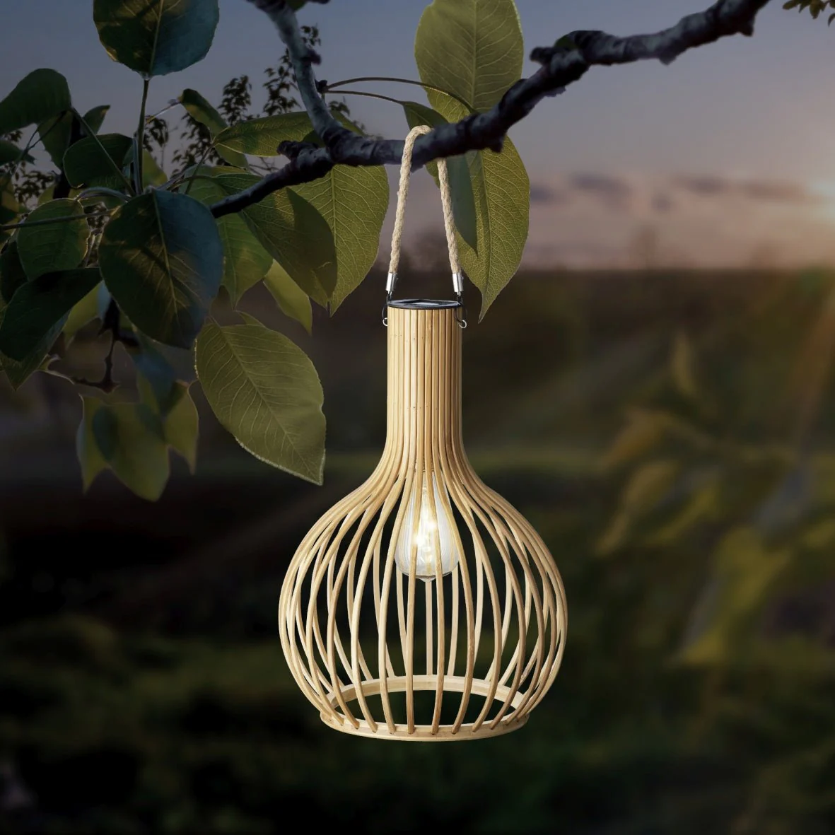 Lumineo Outdoor Bamboo Solar Hanging Lamp