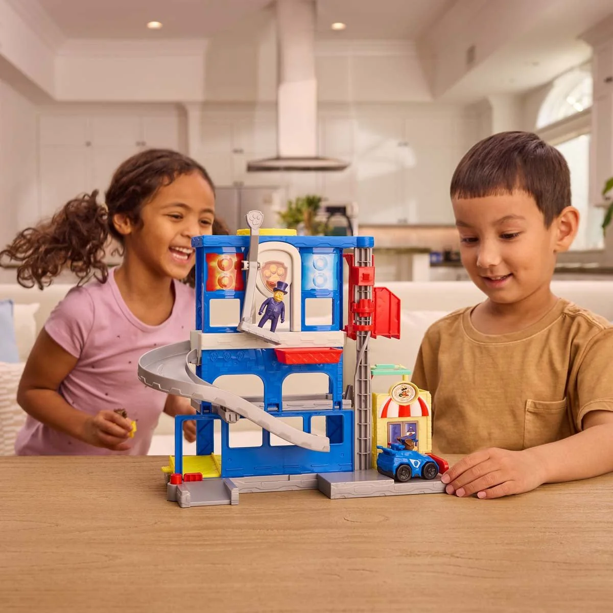 Paw Patrol Search & Rescue HQ Playset - Image 3