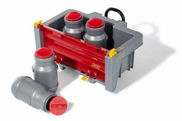 Rolly Link Box With Milk Churns