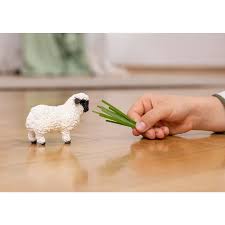 Schleich Valais Blacknose Sheep - Image 2
