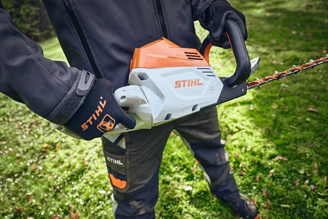 Stihl Hsa 100.1 Cordless Hedge Trimmer Ha070113530 (Body Only) - Image 6