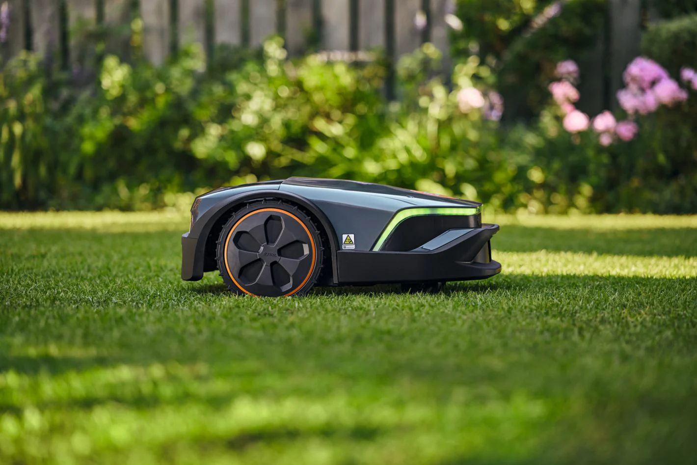 Stihl iMOW® 7 EVO robotic mower  IA010111471 - Image 2