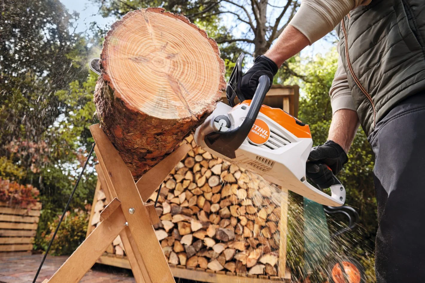 Stihl MSA 80.0 C Cordless Chainsaw (¼“ P - 14" Bar) - Battery Operated MA040115843 - Image 3