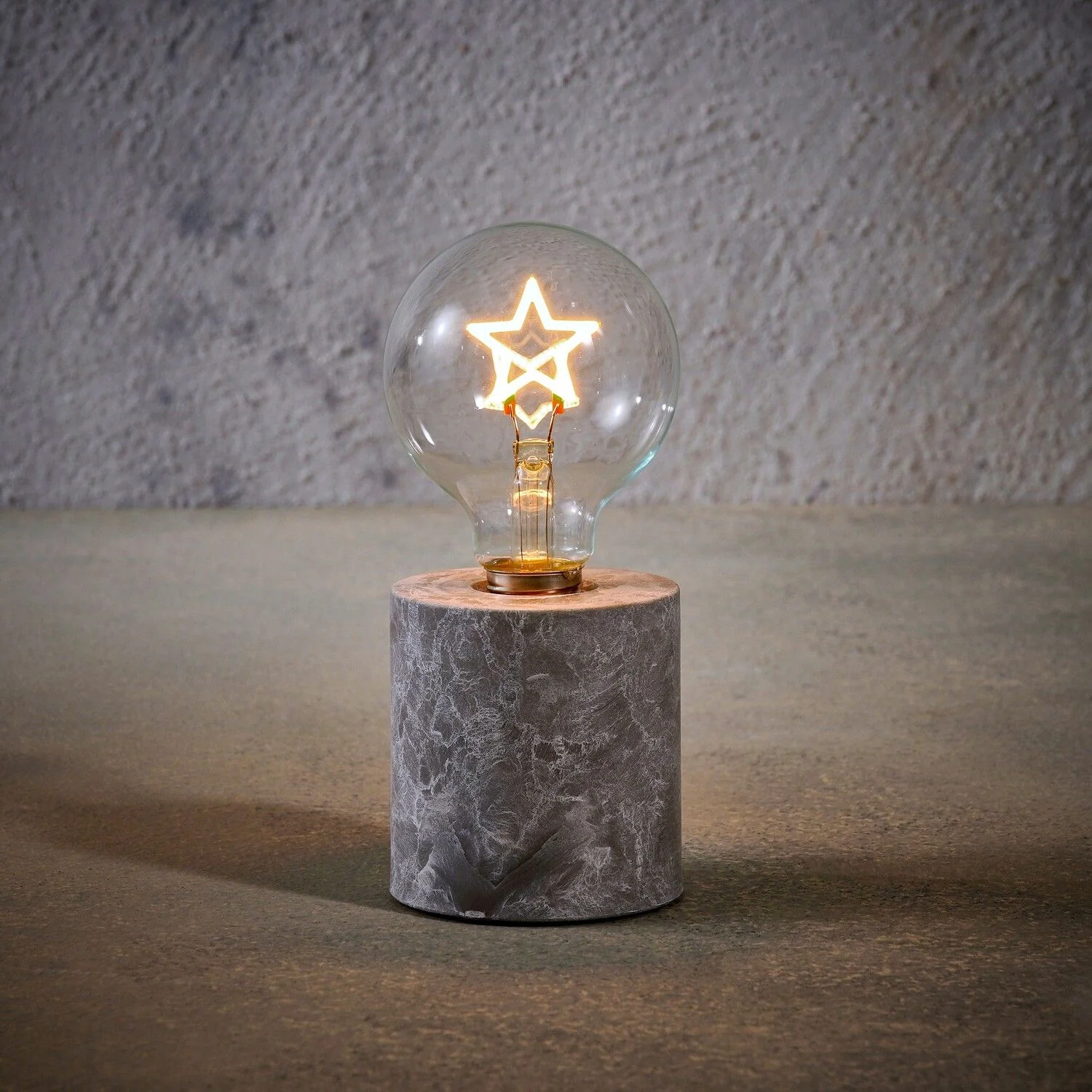 Table Lamp Star Warm White Battery Operated with Timer - h18xd8cm