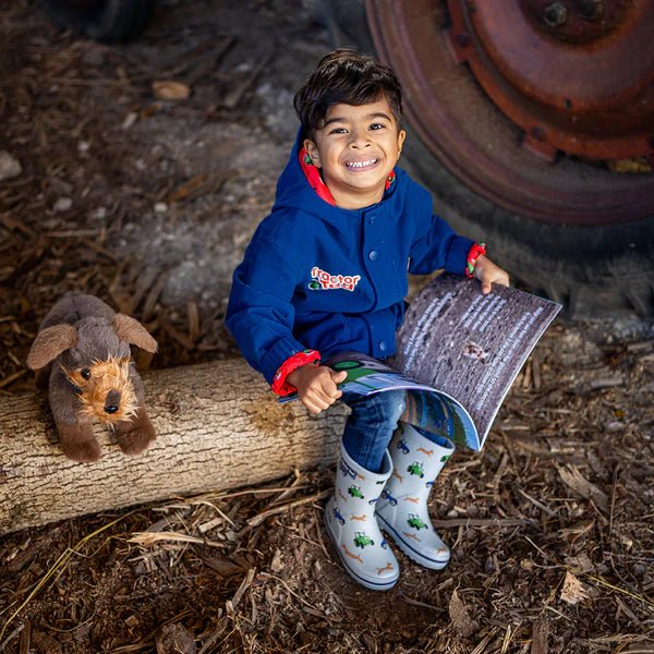 Tractor Ted Spuds In Mud Read & Watch Book - Image 2